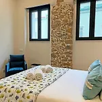 Apartman Wellstone Steps To The Sea By Junto Ao Mar *