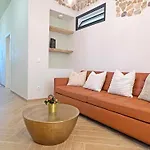 Apartamento Wellstone Steps To The Sea By Junto Ao Mar